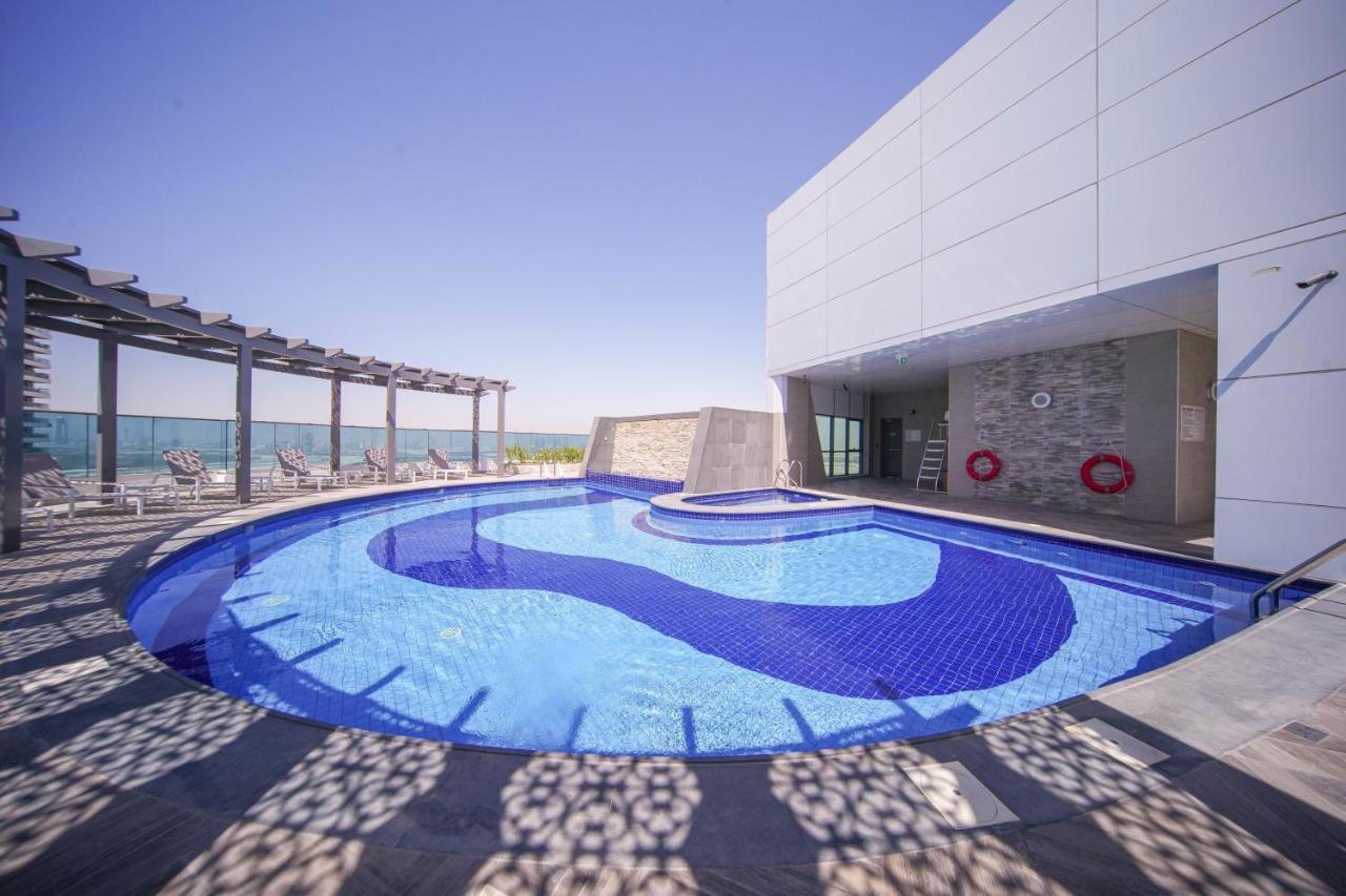 Elegant 2Br View With Rooftop Pool The Bay Dubaj Zewnętrze zdjęcie