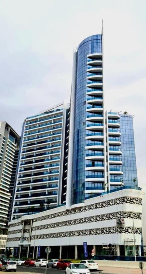 Elegant 2Br View With Rooftop Pool The Bay Dubaj Zewnętrze zdjęcie