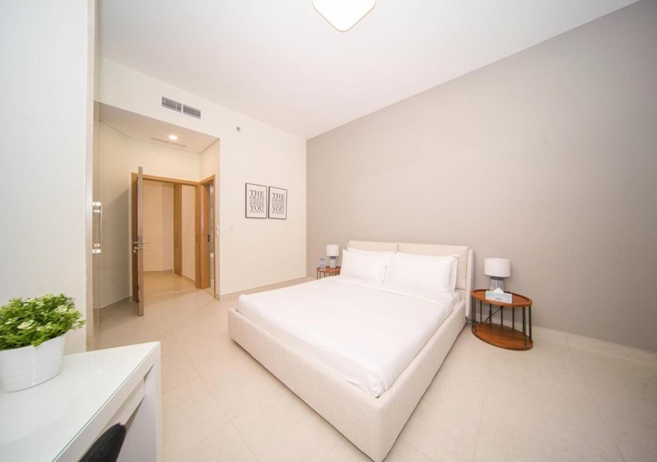 Elegant 2Br View With Rooftop Pool The Bay Dubaj Zewnętrze zdjęcie